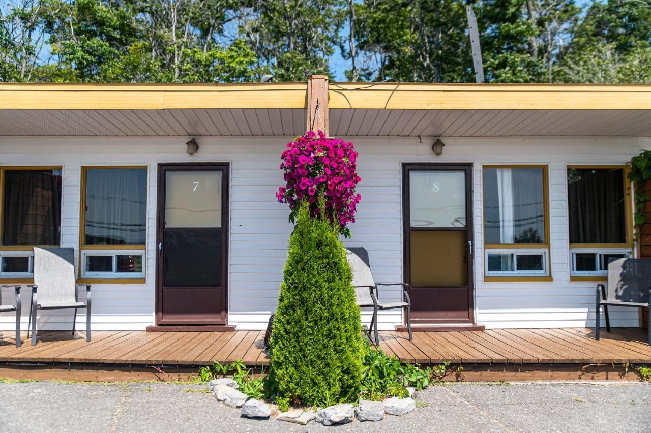 Motel Ile D'Orleans Sainte-Petronille Экстерьер фото